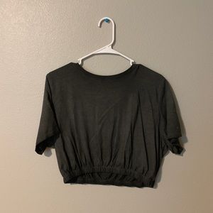 Rue 21 women’s crop top tee